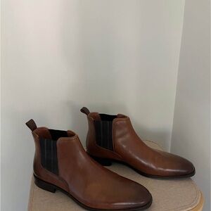 Florsheim Tan Leather Chukka Boots